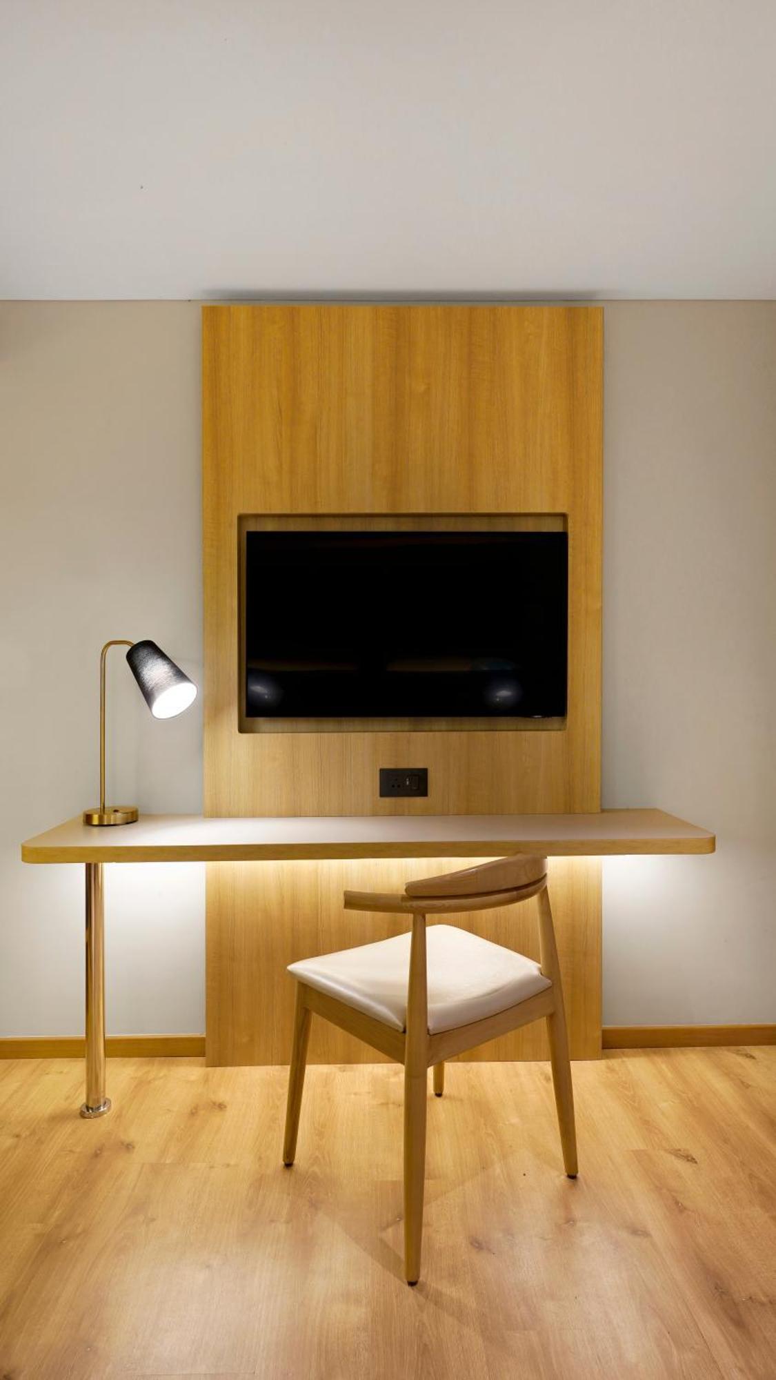 Aiden By Best Western Hennur Bengaluru Bagian luar foto